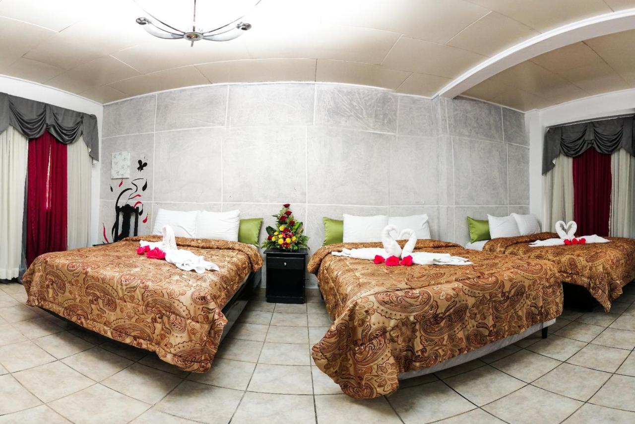 Uw Oasis Hotel La Ceiba Eksteriør billede